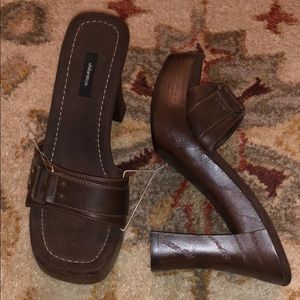 Comfortable cute thick heels